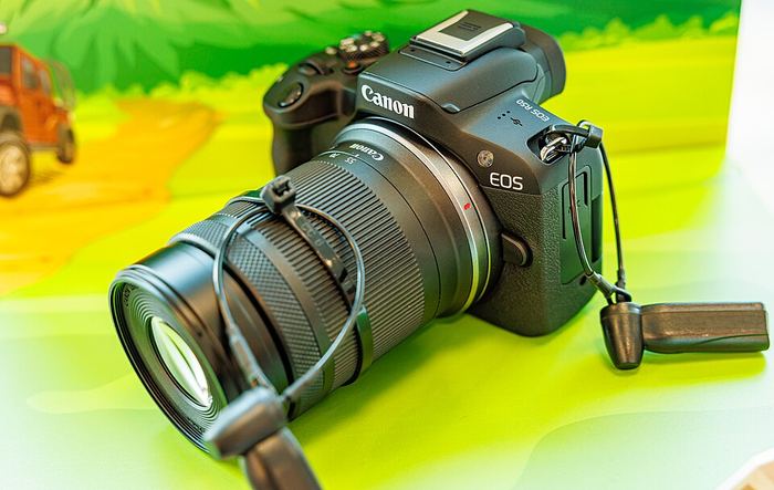 Canon R50 + 18-45
