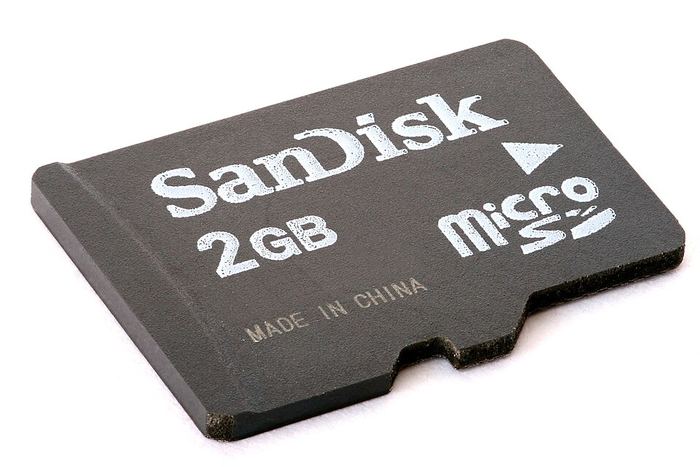 microSD 256 GB plus 128 GB Reserve, A2 V30